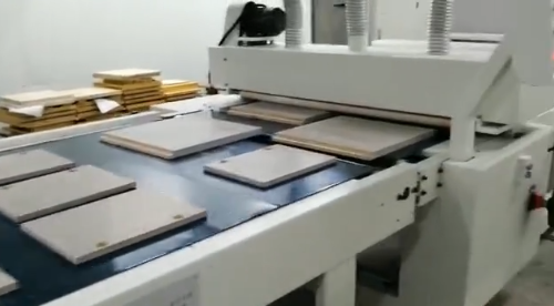 泰上機械往復噴涂生產(chǎn)線